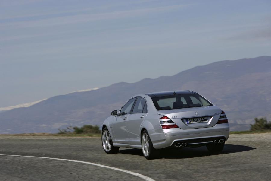  Mercedes-Benz S65 AMG 2007 года  (фото 9 из 27)